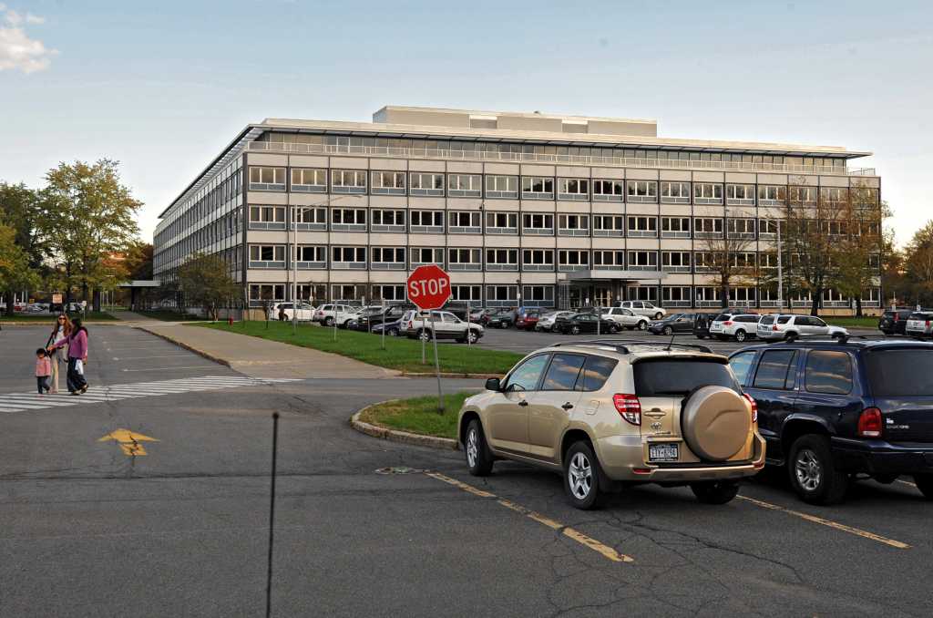 Plan calls for relocating Albany High to Harriman Campus