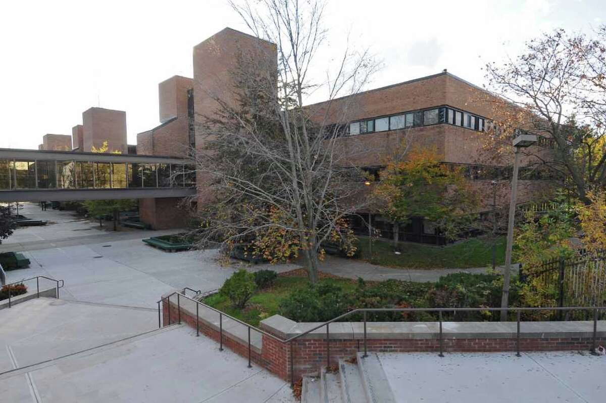 Plan calls for relocating Albany High to Harriman Campus