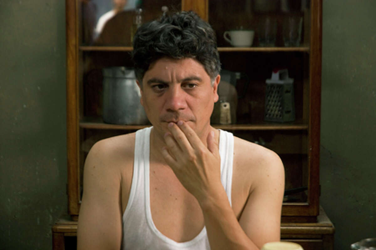 Bruno Odar as Clemente in "Octubre."