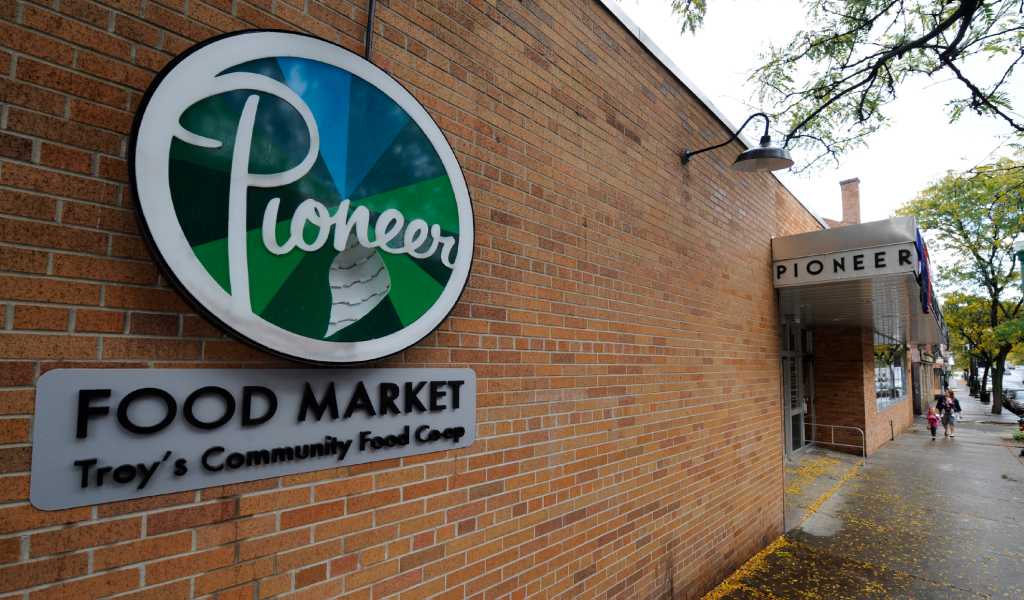 Pioneer Market's last gasp will be on Friday