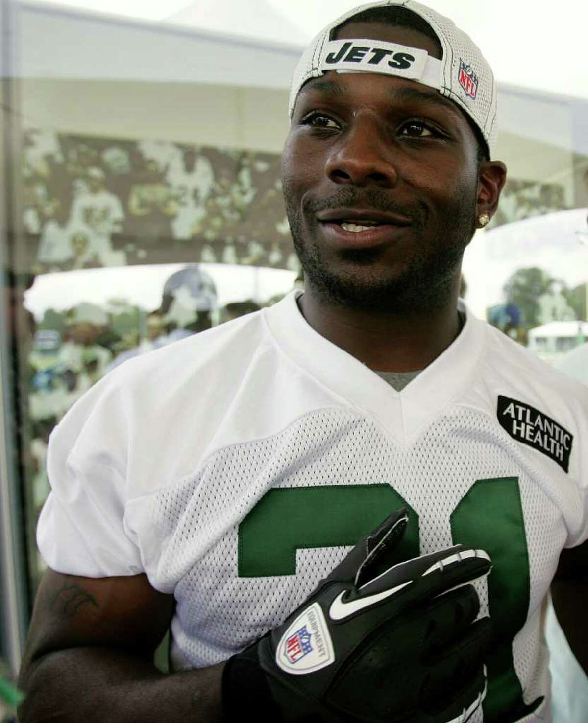 Veteran running back LaDainian Tomlinson exceeding Jets