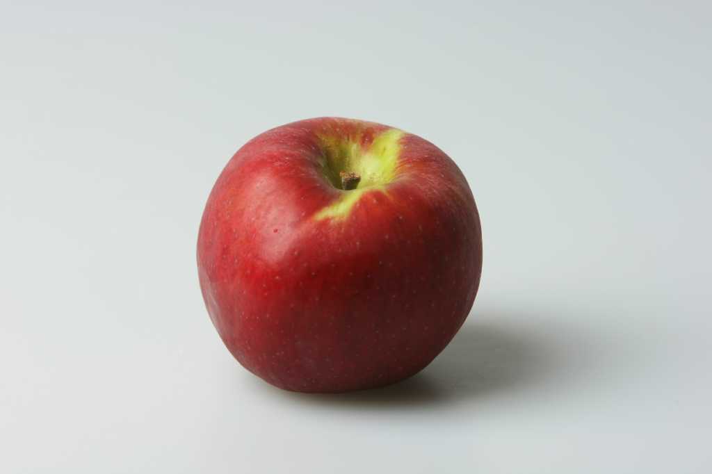 SweeTango Apples Arrive From New Zealand - Perishable News