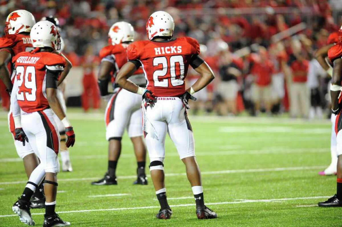 Lamar LB Hicks making most of opportunities