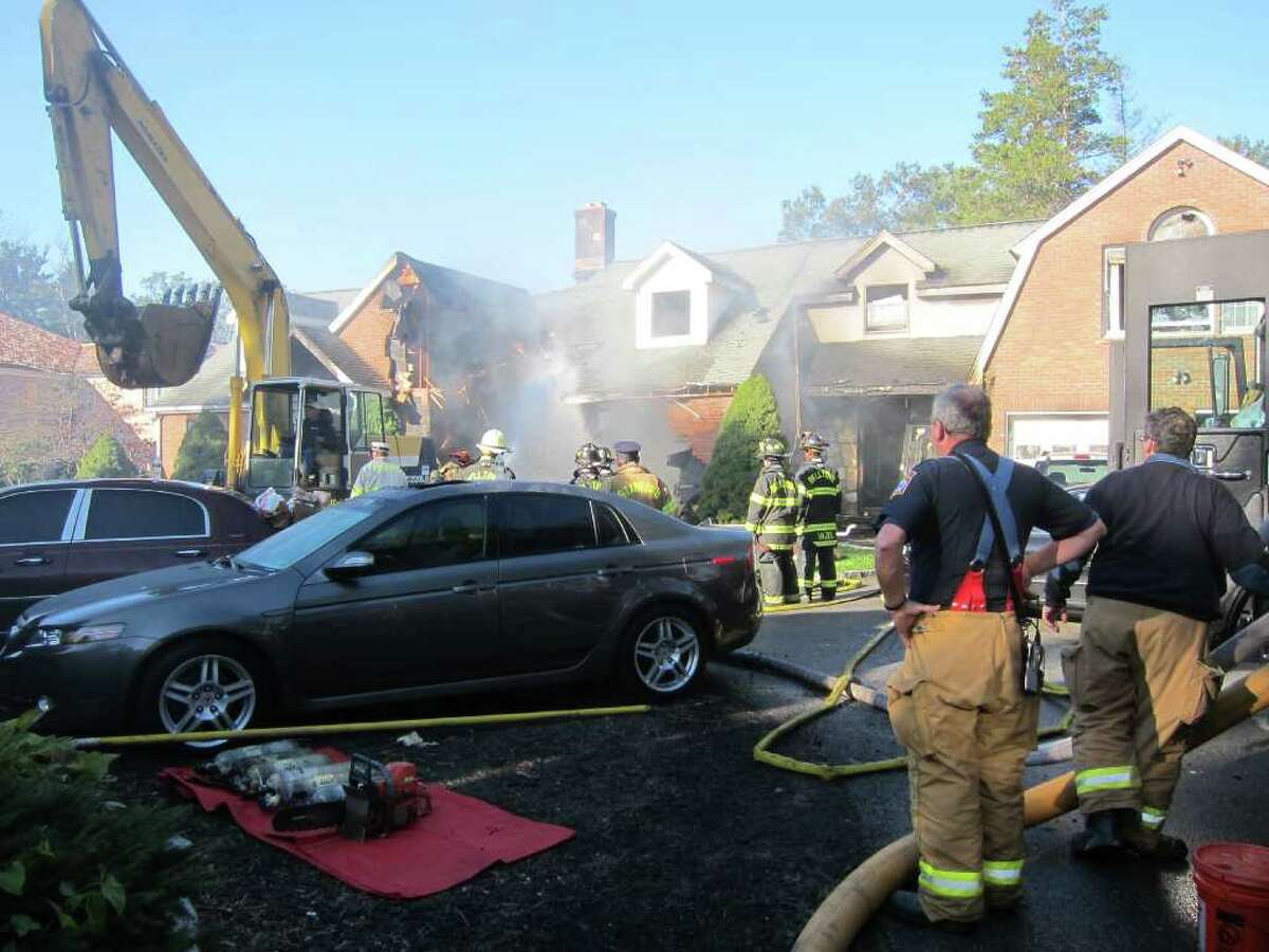 Fire destroys Newfield Avenue home