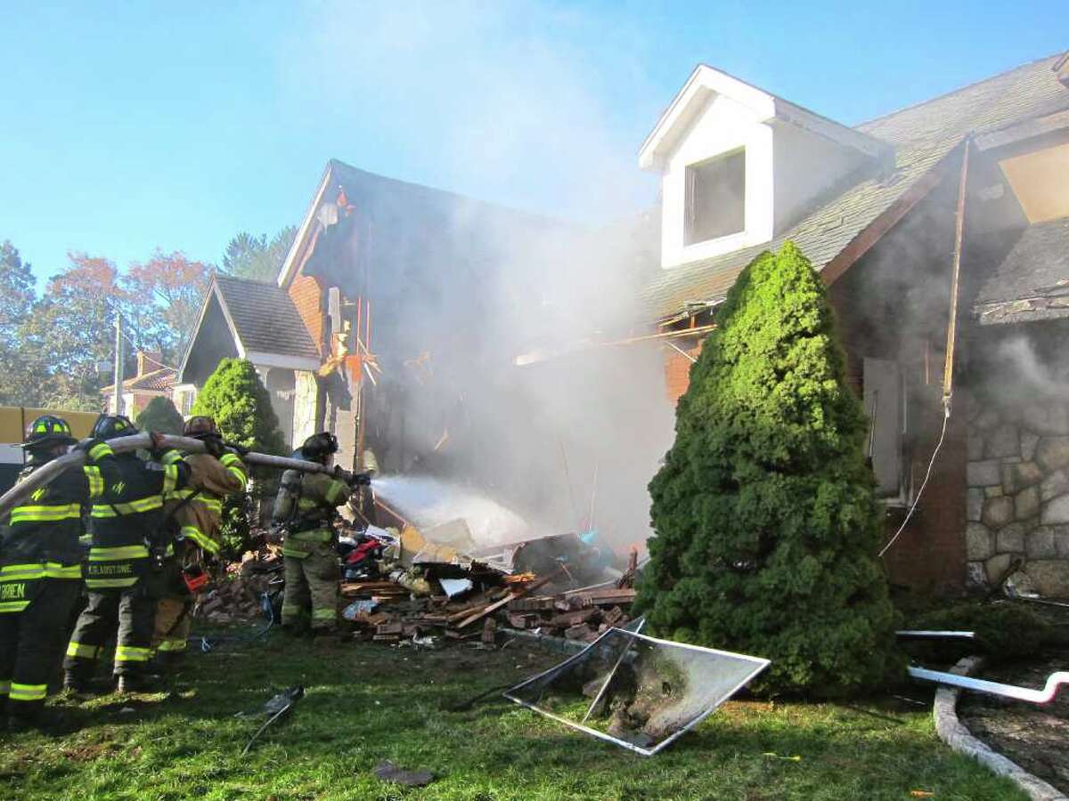 Fire destroys Newfield Avenue home