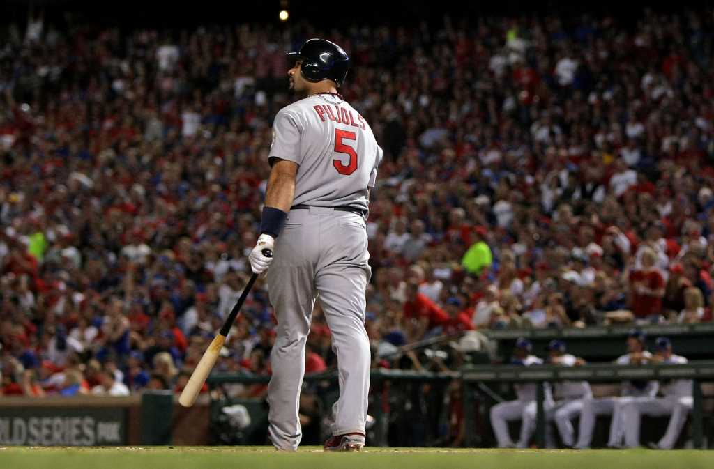 Lance Berkman Propels Cardinals to Win Over His Former Team