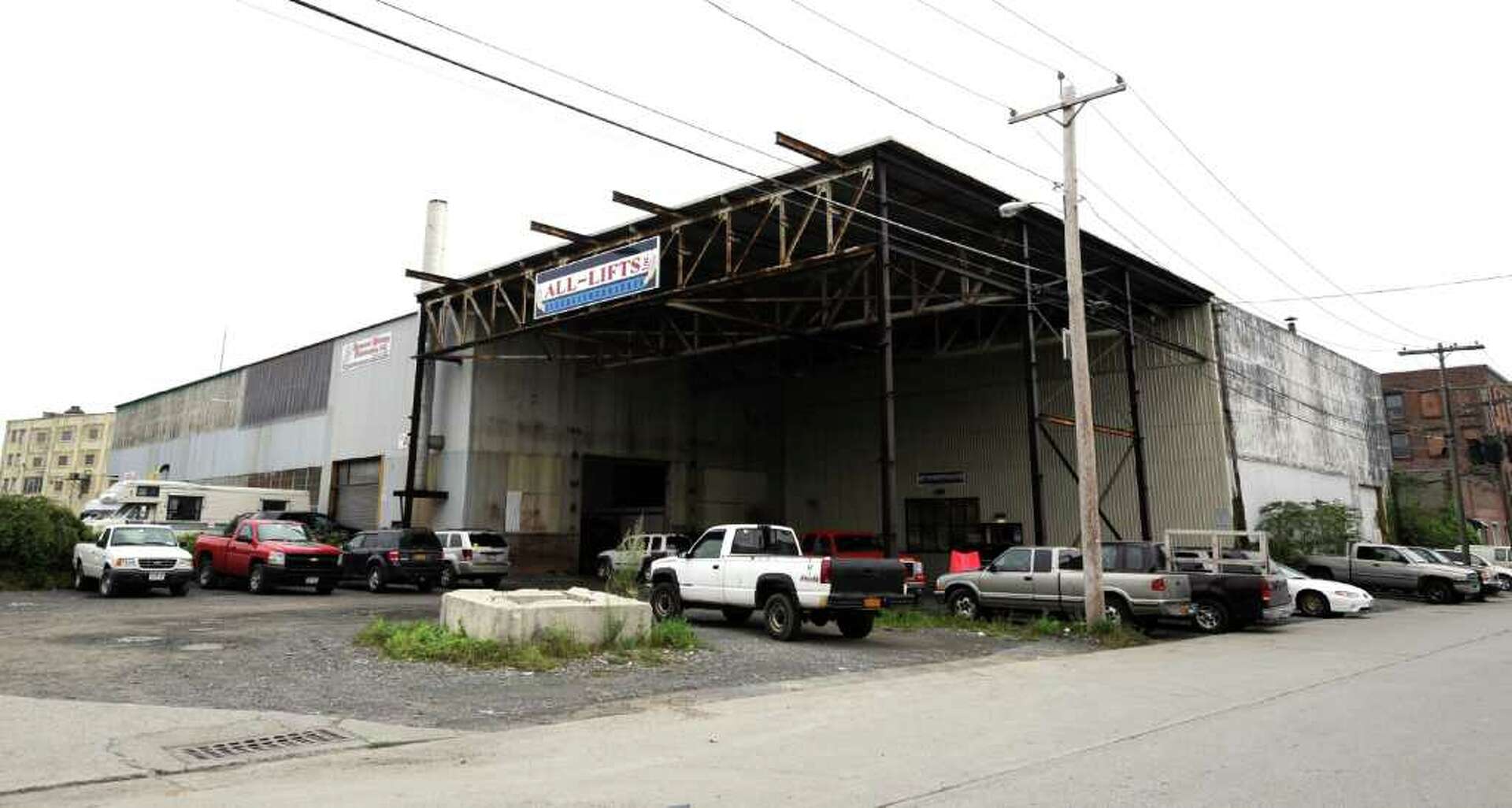 Picture of Image result for Deconstructivist industrial architecture