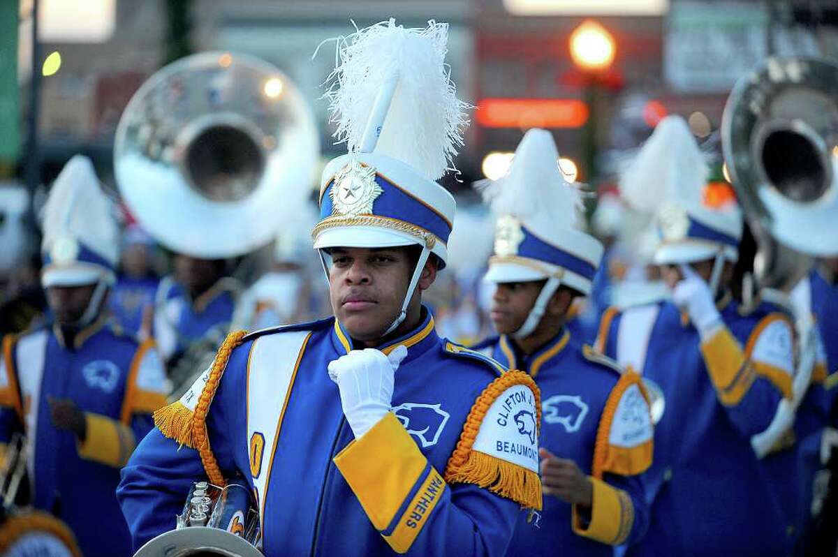 City No Christmas parade in Beaumont