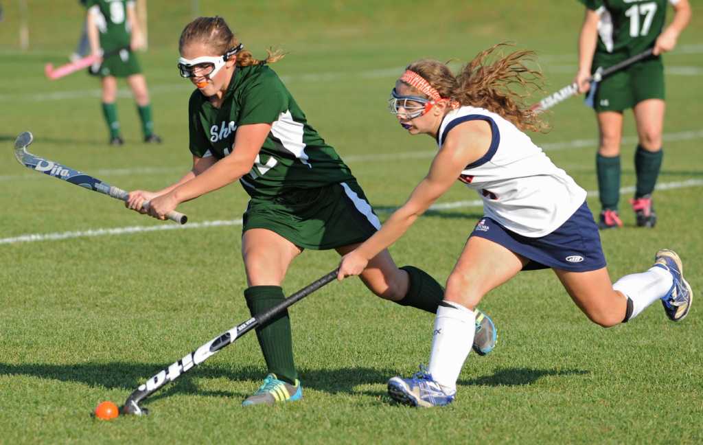 shen-moves-on-to-field-hockey-final