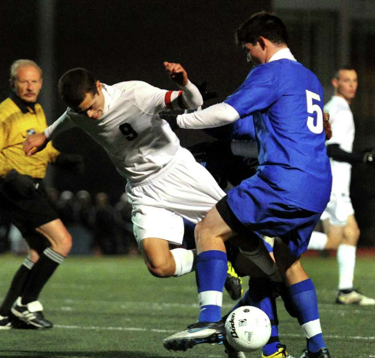 Highlights from FCIAC boys' soccer semi-finals action between Trumbull and Darien in Fairfield, Conn. on Wednesday November 2, 2011.