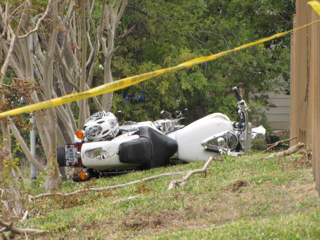 Man injured in motorcycle crash