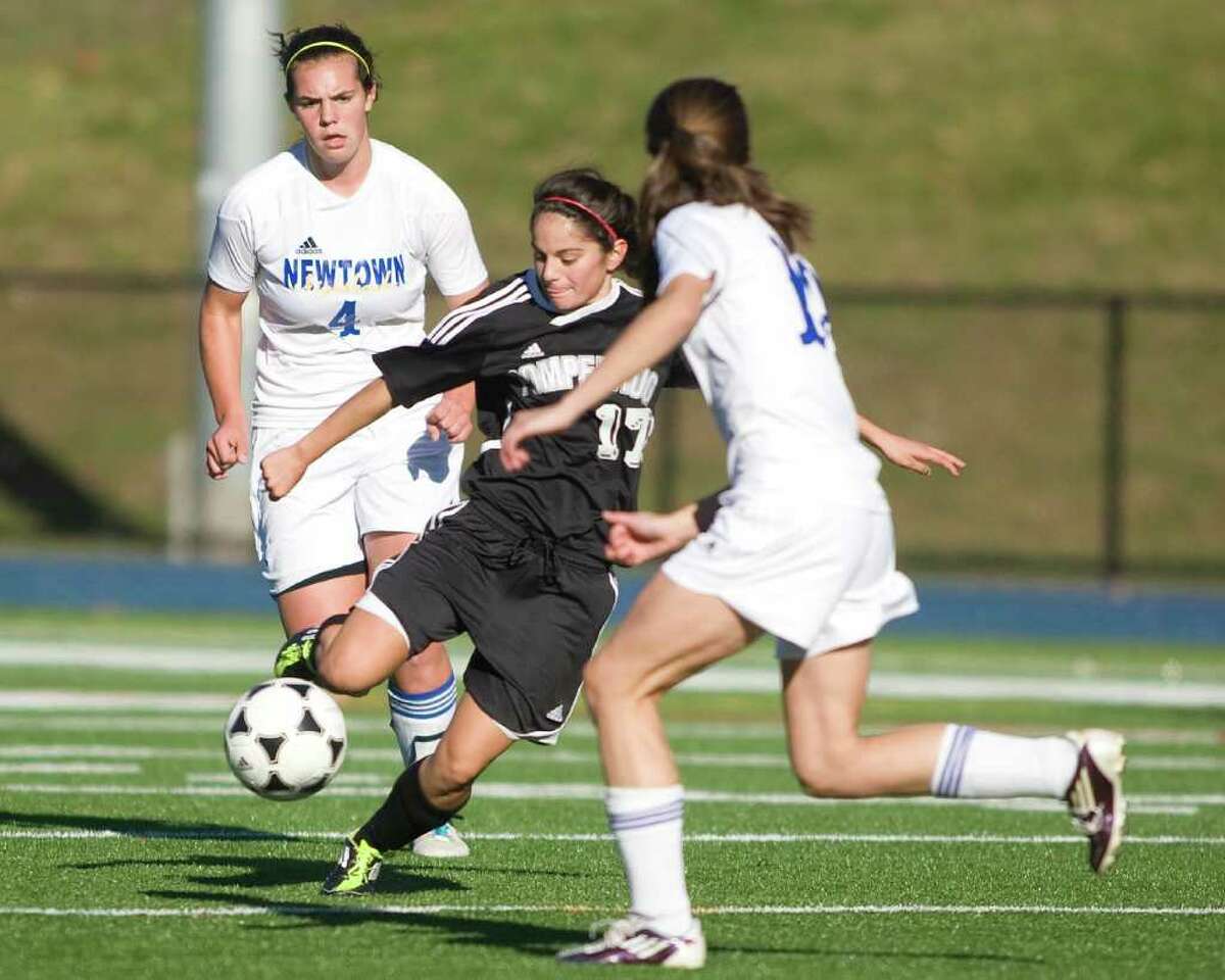 Newtown, New Milford advance to SWC soccer final