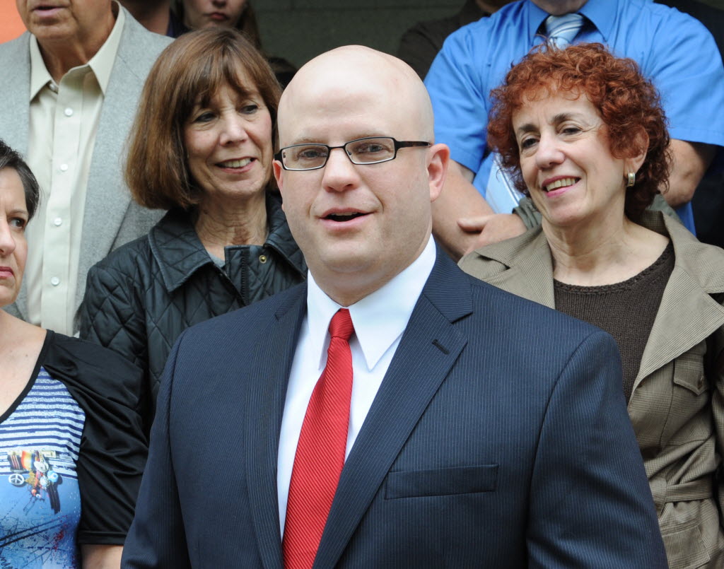 Incumbent sheriff, district attorney win