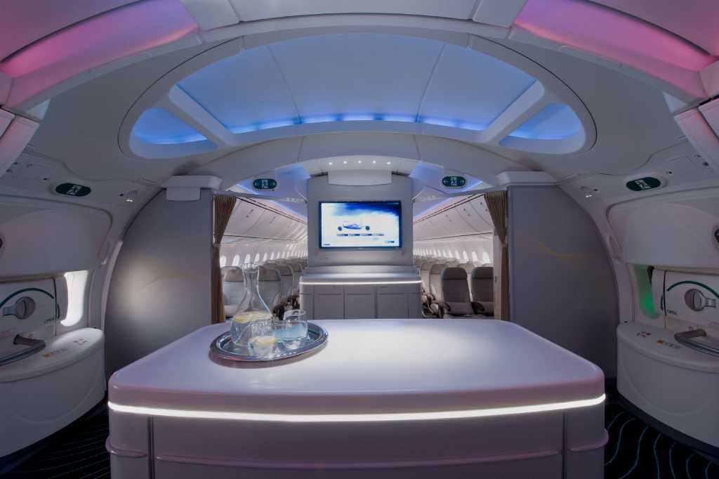 Boeing sending 787 on 'Dream Tour'