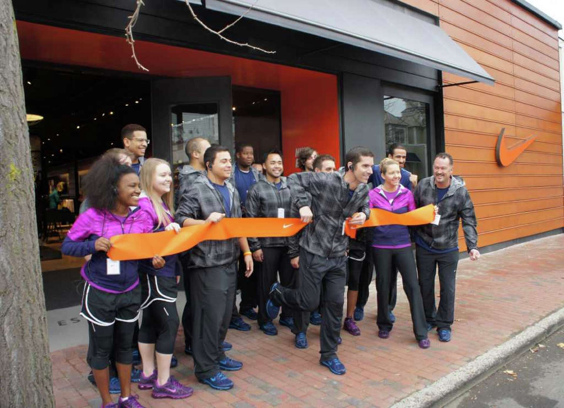 nike outlet in farmington