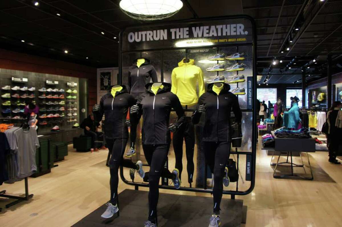 nike store in clinton outlet ct