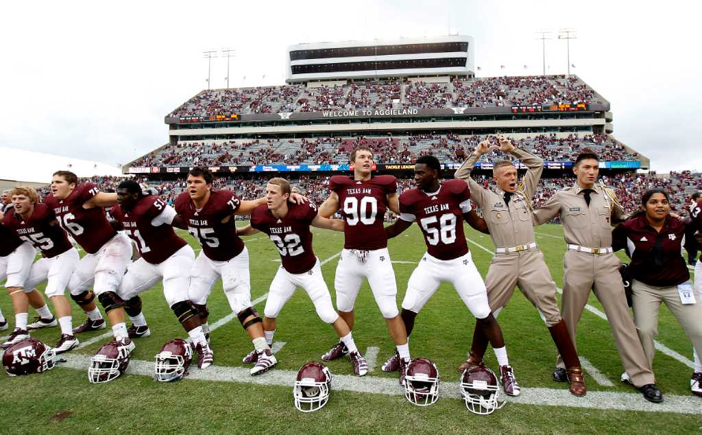 Horns, Aggies address ballyhooed final meeting