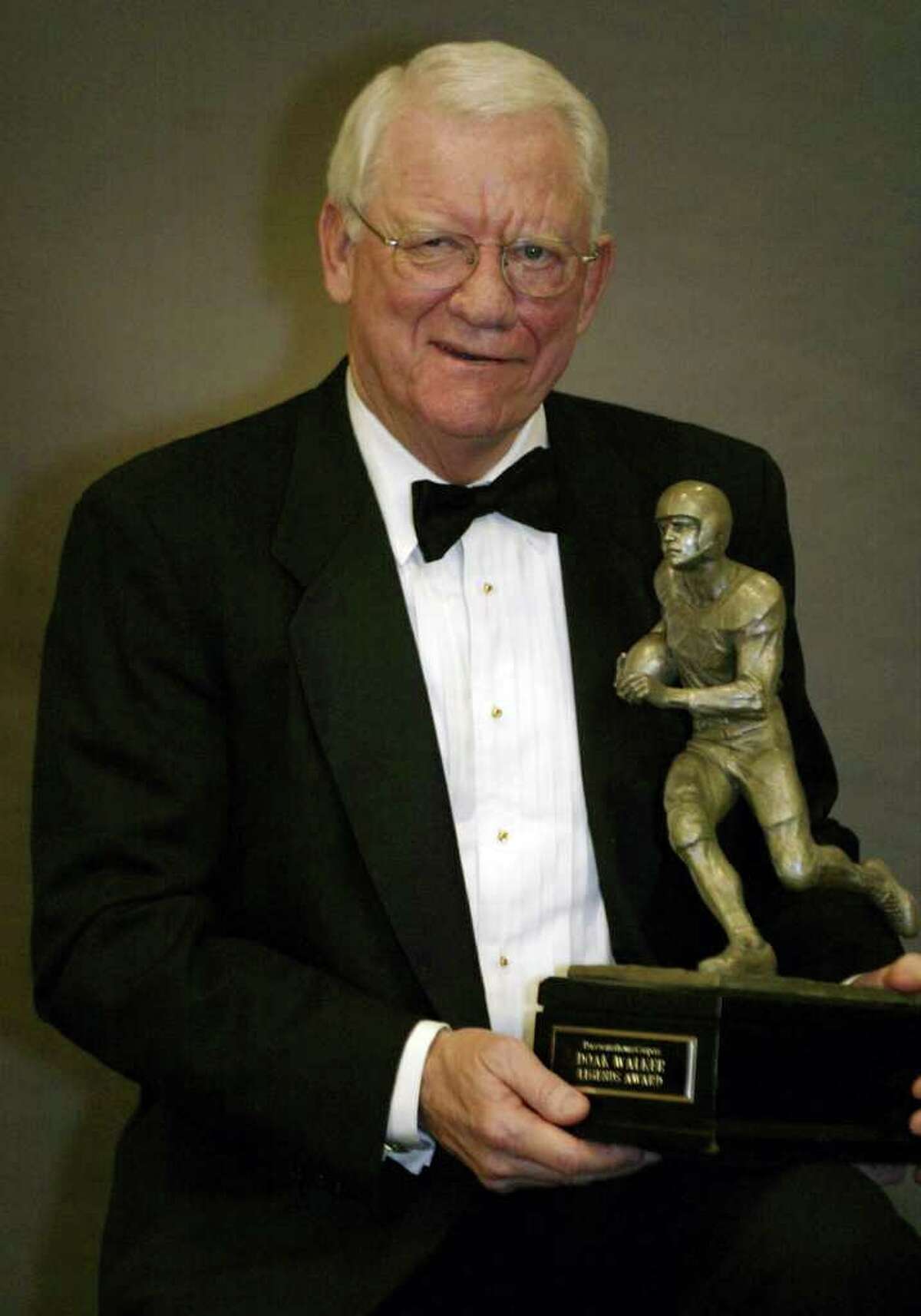 John David Crow, Texas A&M's first Heisman winner, dies at 79