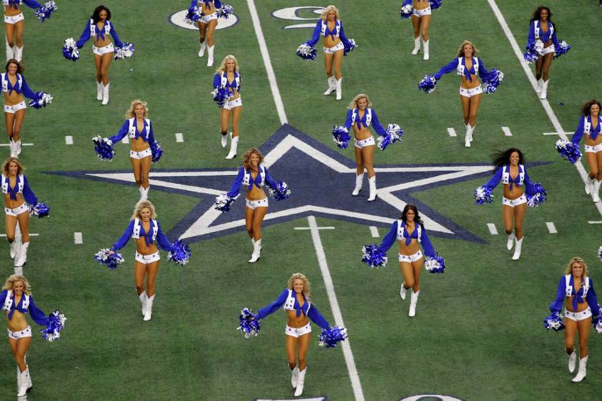 Whataburger – Dallas Cowboys Cheerleaders