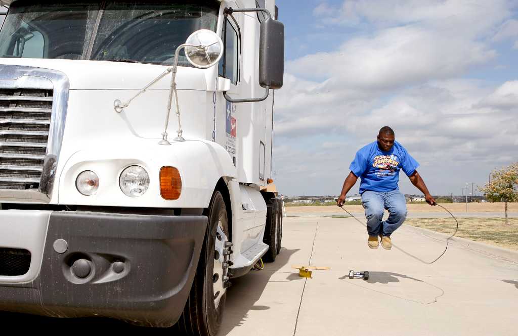 Big-rig drivers steer away from bad diets.