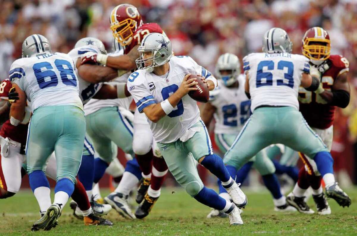 Remember this one? The Cowboys' Leon Lett slides into football