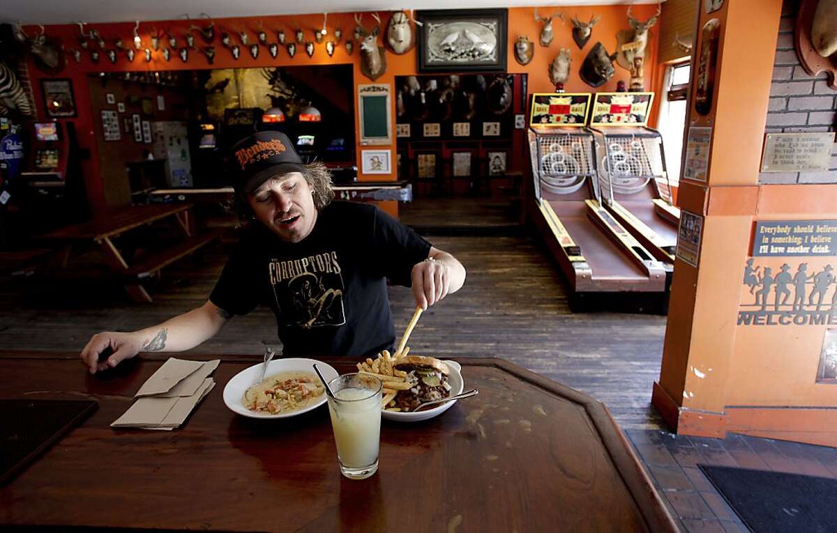 San Francisco's favorite dive bars