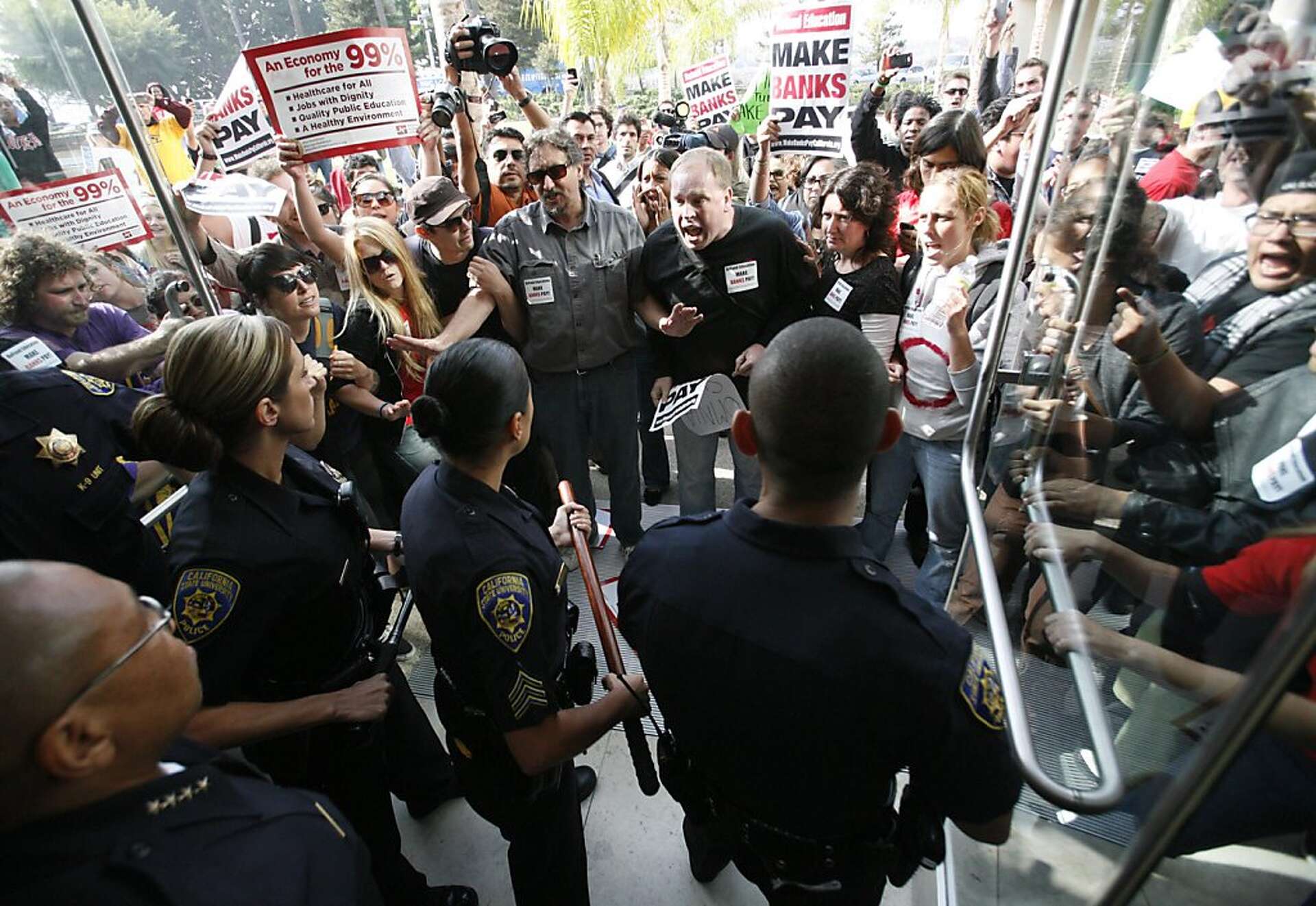 CSU trustees raise tuition 9% as students protest