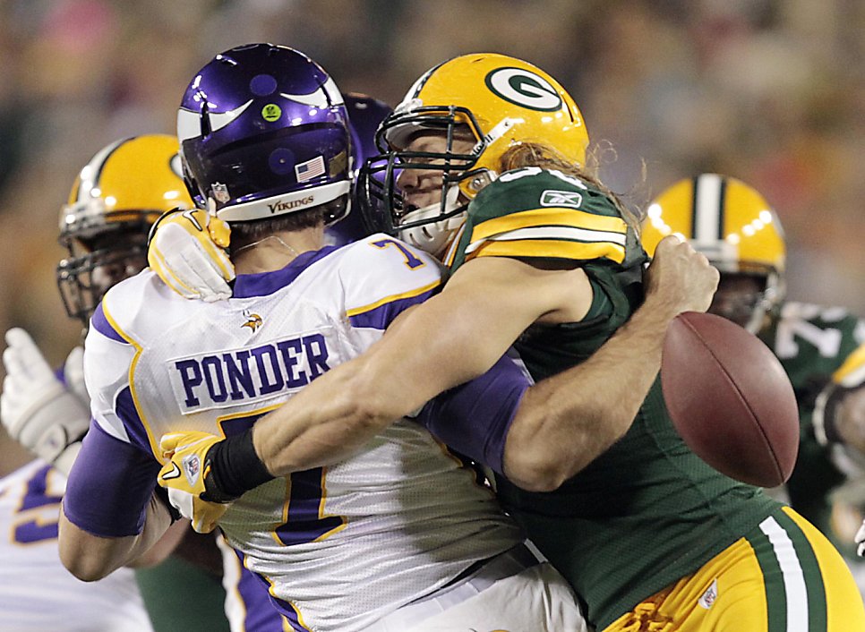 Aaron Rodgers throws 4 TDs, Packers beat Vikings 45-7