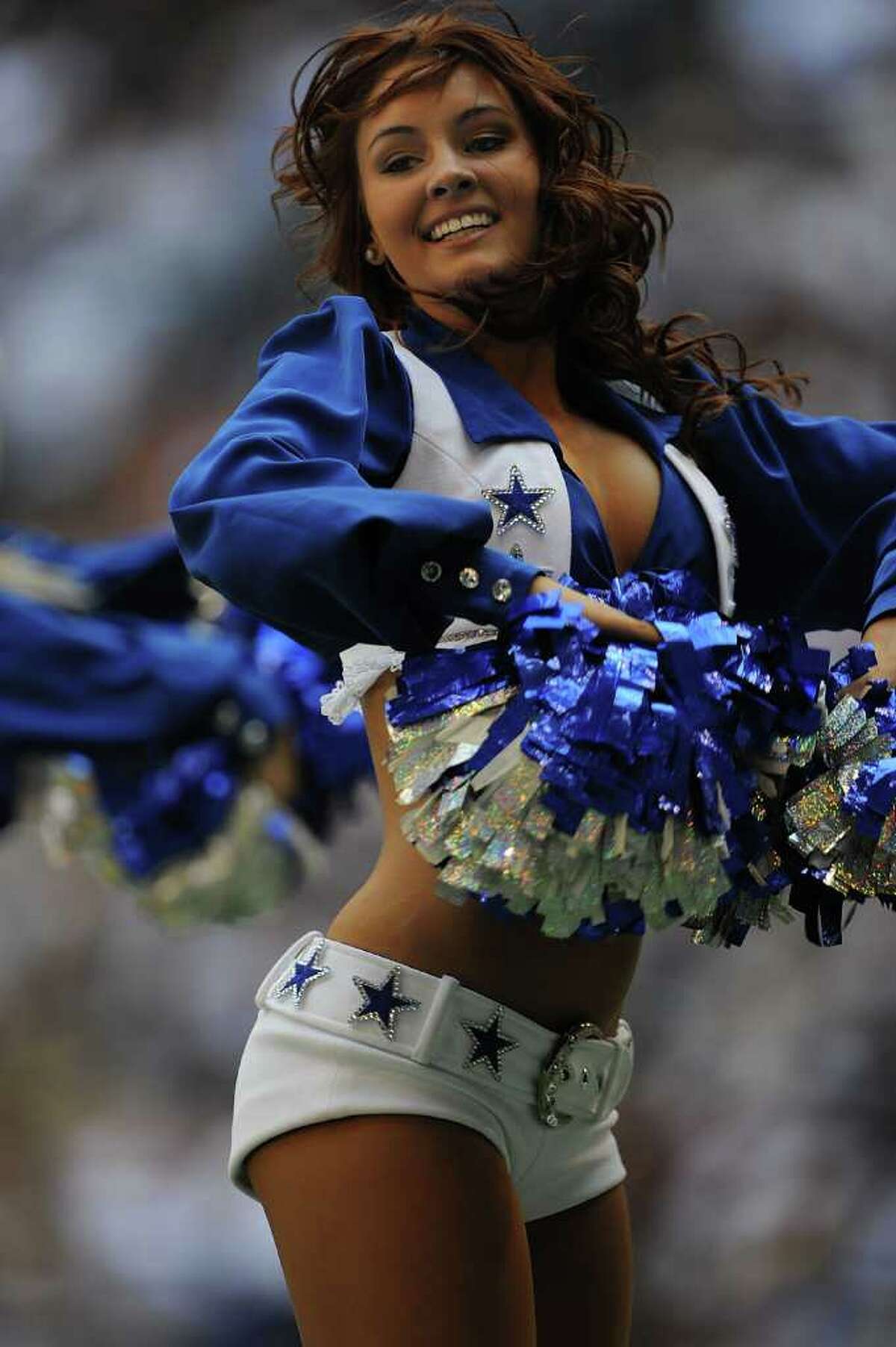 Dallas Cowboys Cheerleaders Slip On Swimsuits For Upcoming Calendar ...