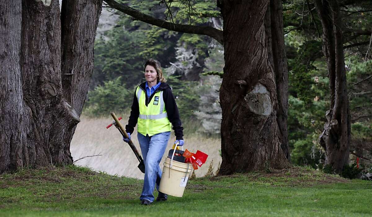 Sheila Bradford pockets gophers on SF golf courses