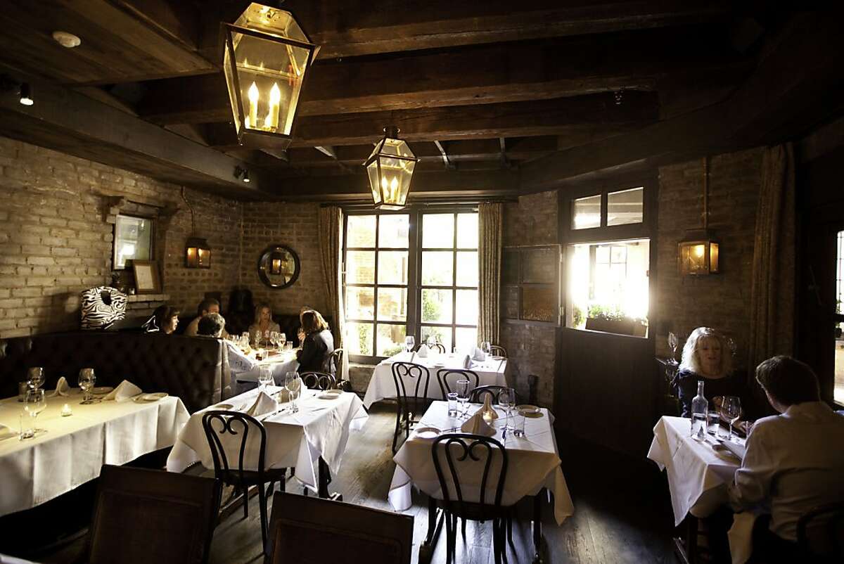 El Paseo review restaurant's renovation works