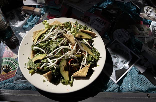 Saturn Cafe, Berkeley