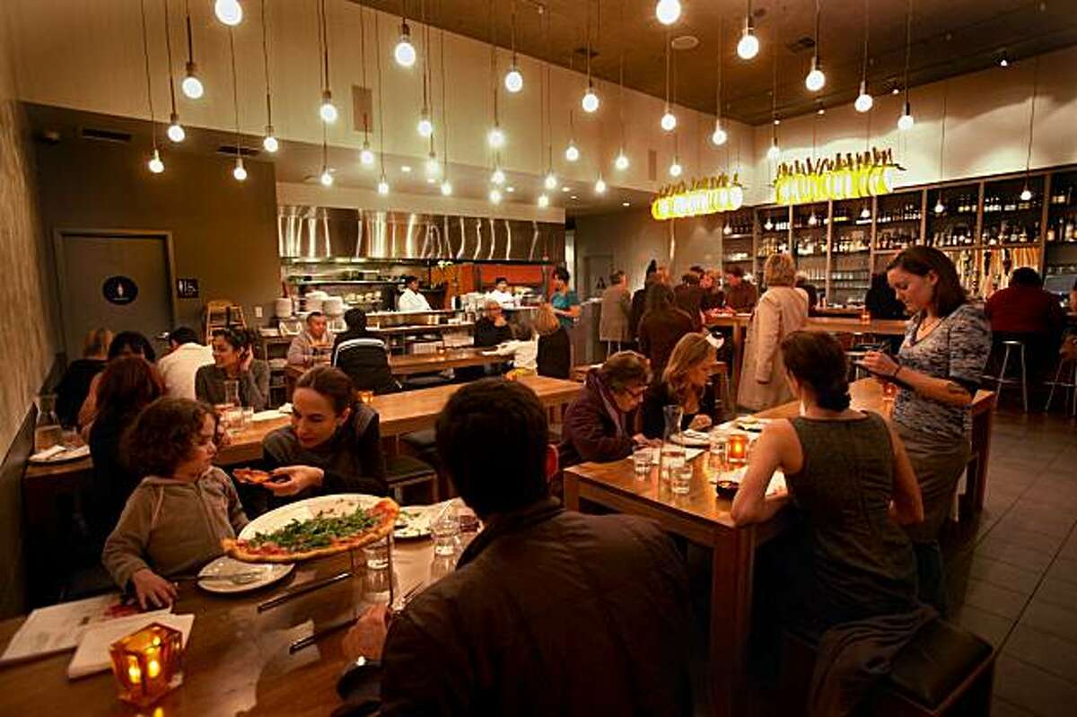 Delarosa Restaurant, Maseru (+26658883400)