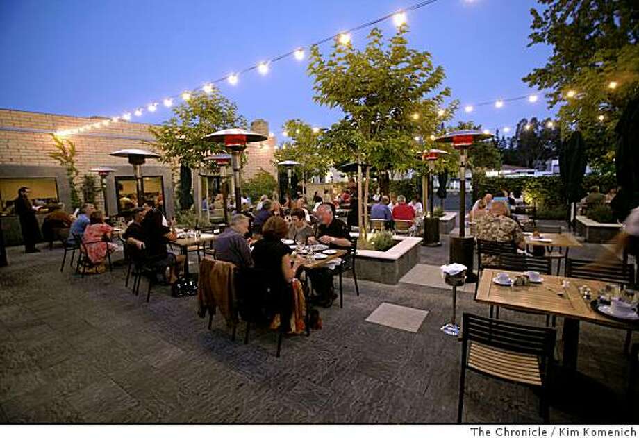 STYLISH METRO LAFAYETTE BRIDGES TWO DINING WORLDS SFGate