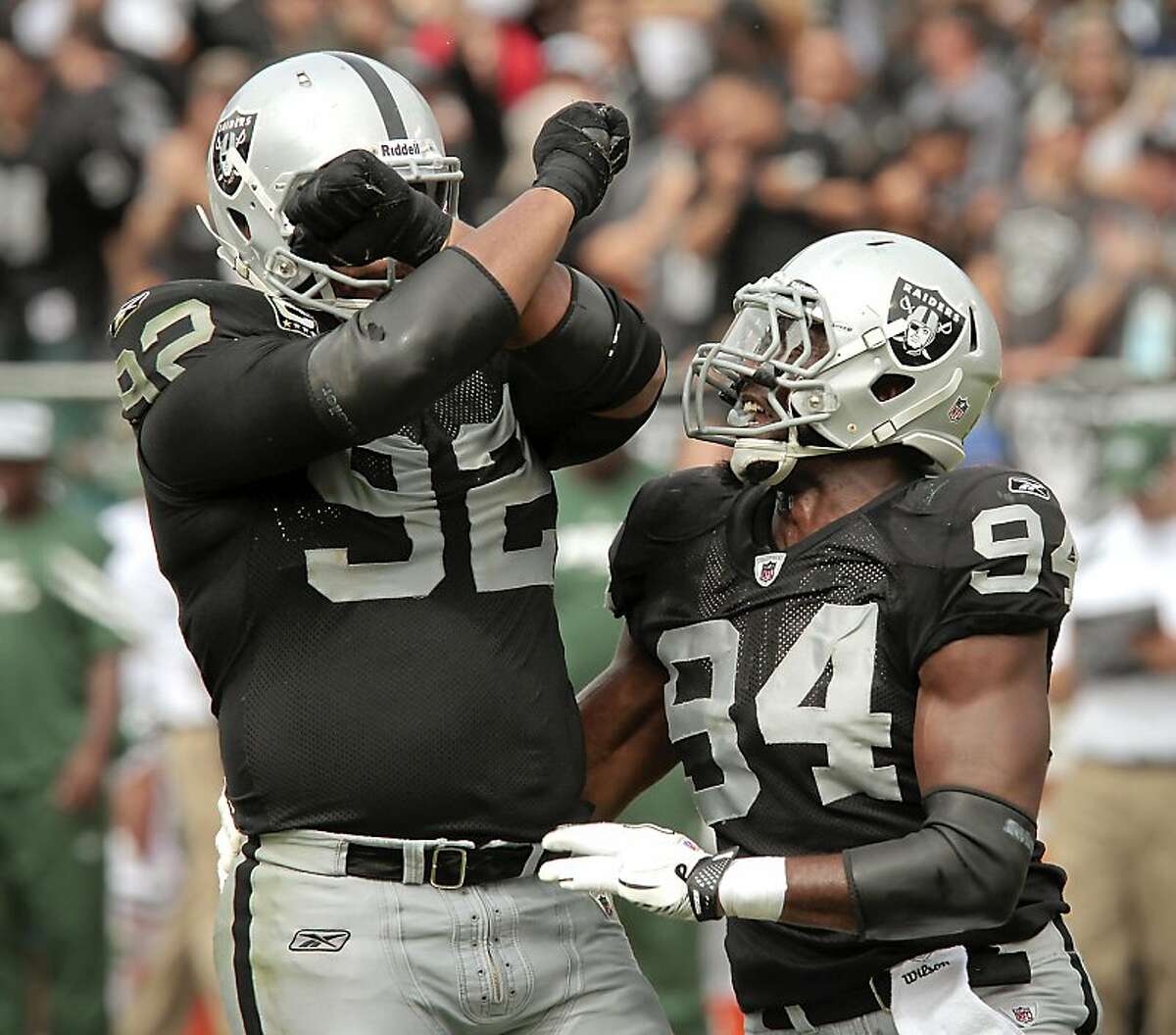 Raiders bounce back, beat Jets 34-24