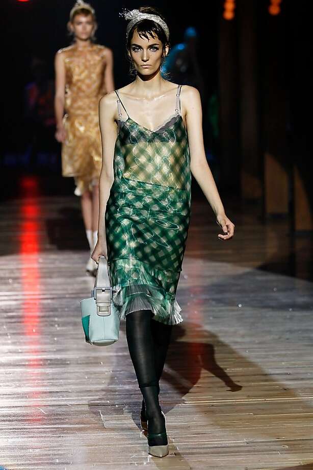 New York Fashion Week Lets Colors Fly Sfgate