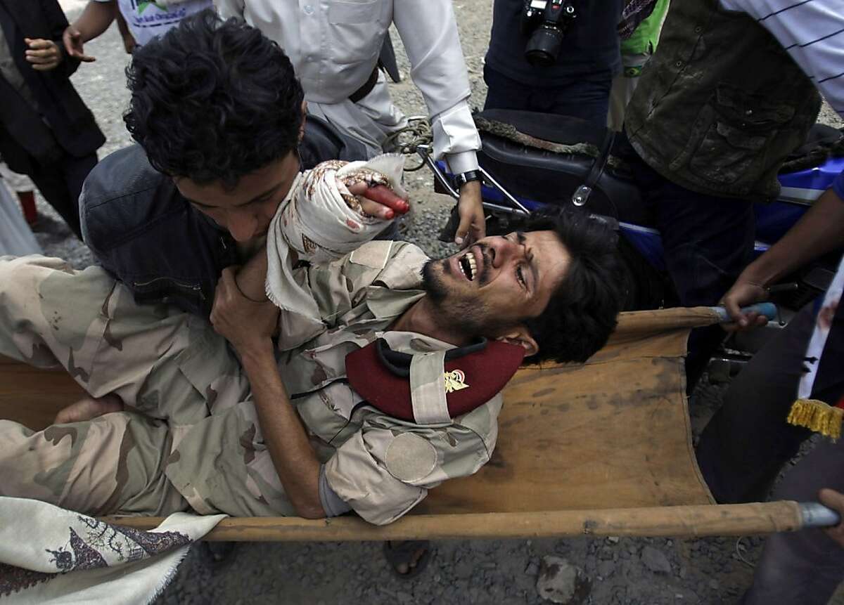 Yemen Protesters Capture Military Base