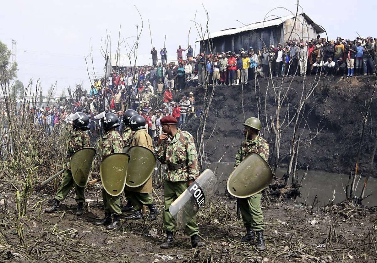 Kenya 75 die in pipeline explosion in Nairobi slum