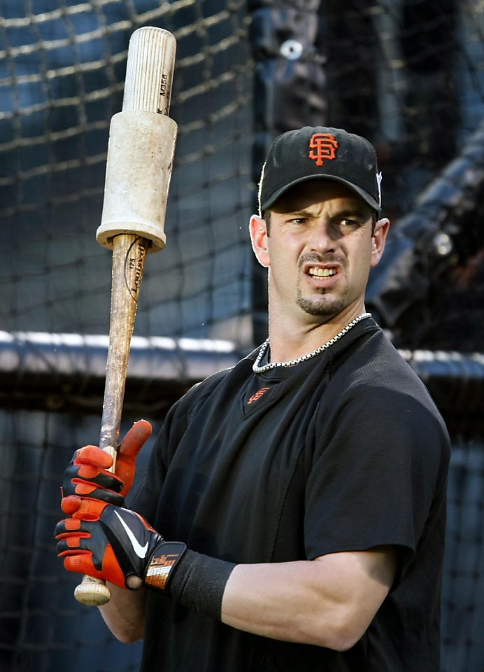 Aaron Rowand signs with the Giants