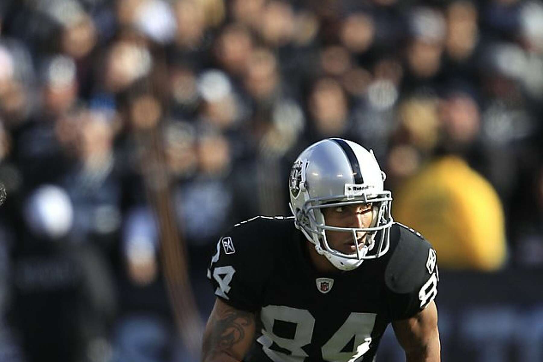 Raiders sign T.J. Houshmandzadeh