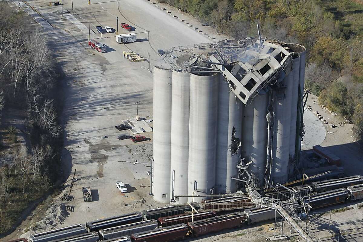Last victims of Kansas grain elevator blast found