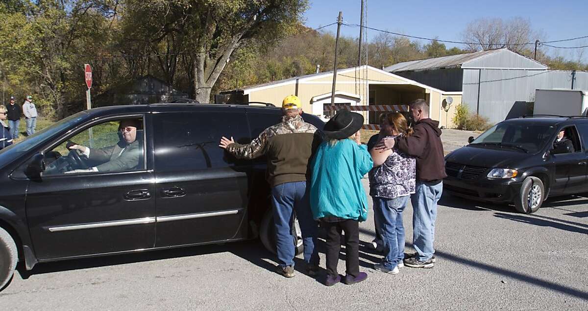 Last victims of Kansas grain elevator blast found