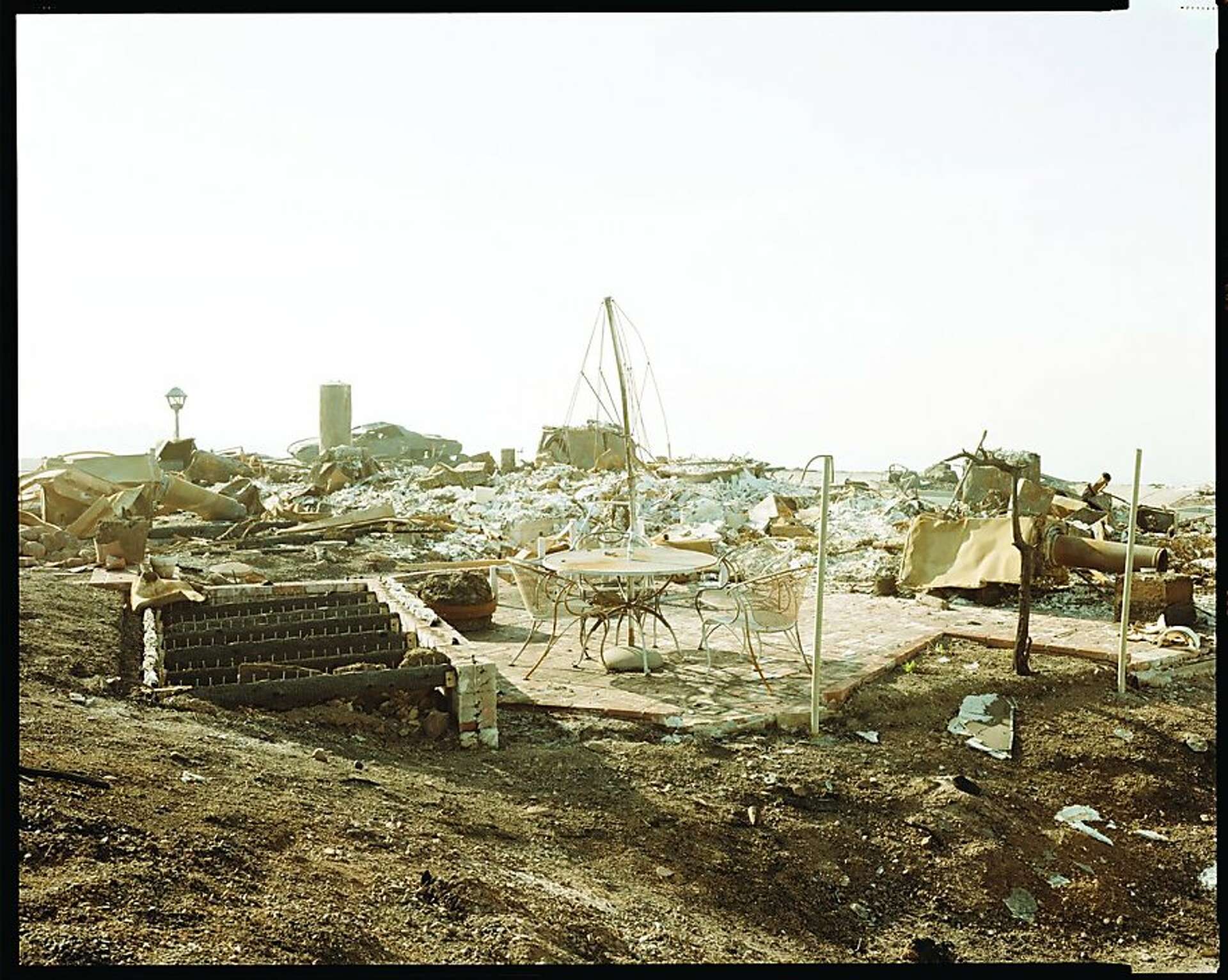 See Oakland hills firestorm through a 20-year lens