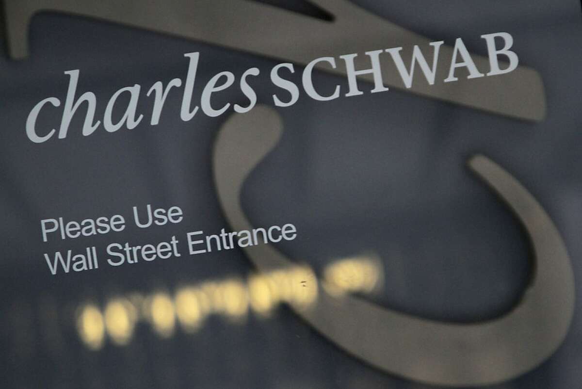 Schwab soars as investors seek more advice