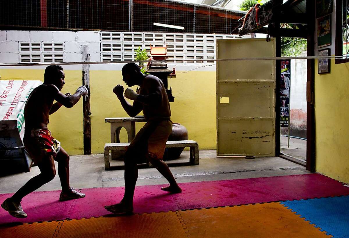 Muay Thai kickboxing in Thailand