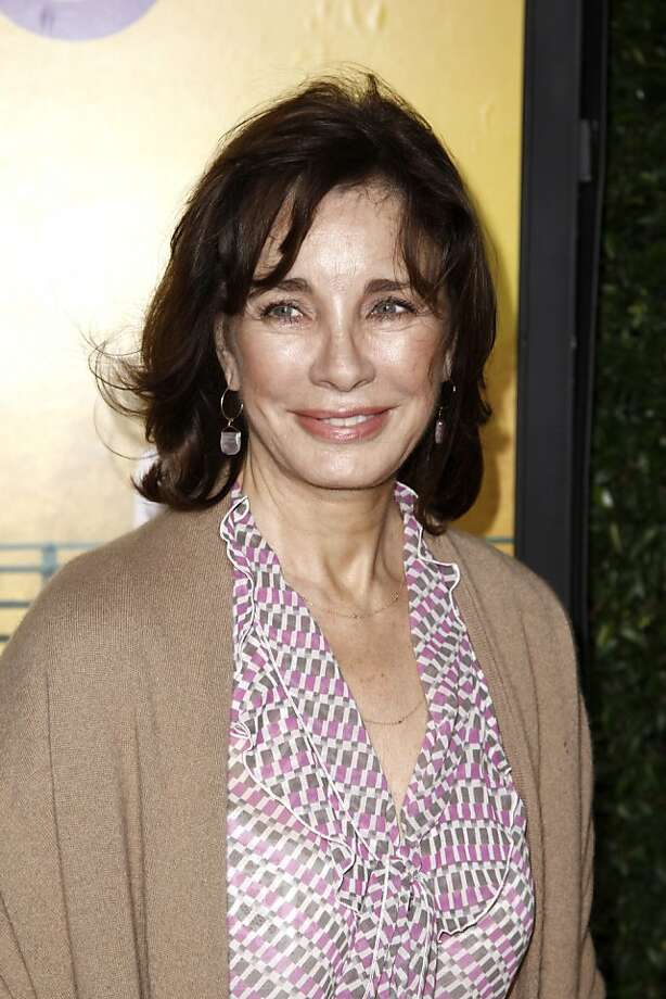 Anne Archer Topless