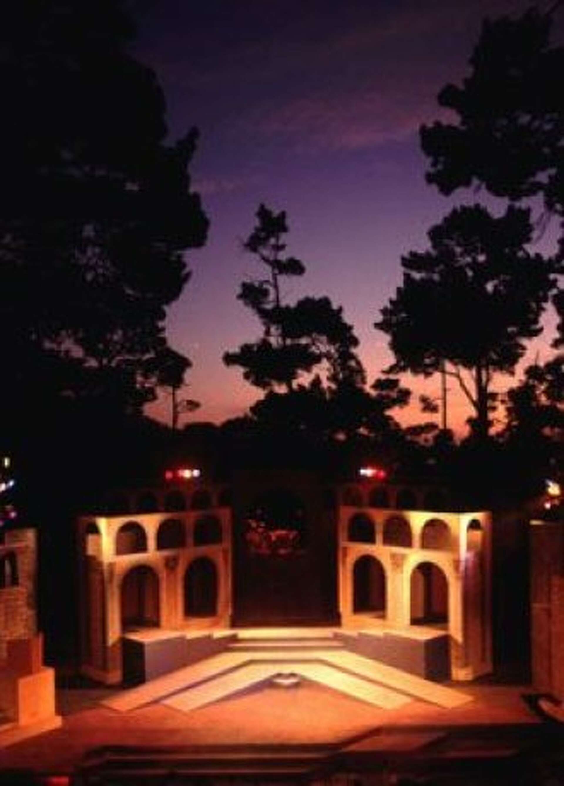 Forest Theater a 'bohemian grove' for Shakespeare fans