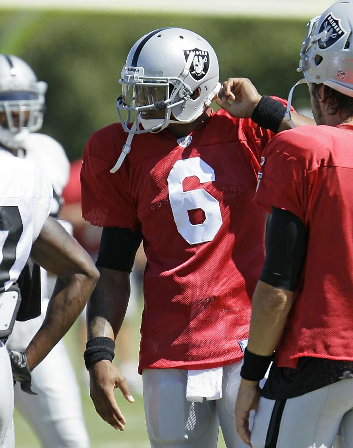 Terrelle Pryor switches to No. 2, JaMarcus Russell's old number 