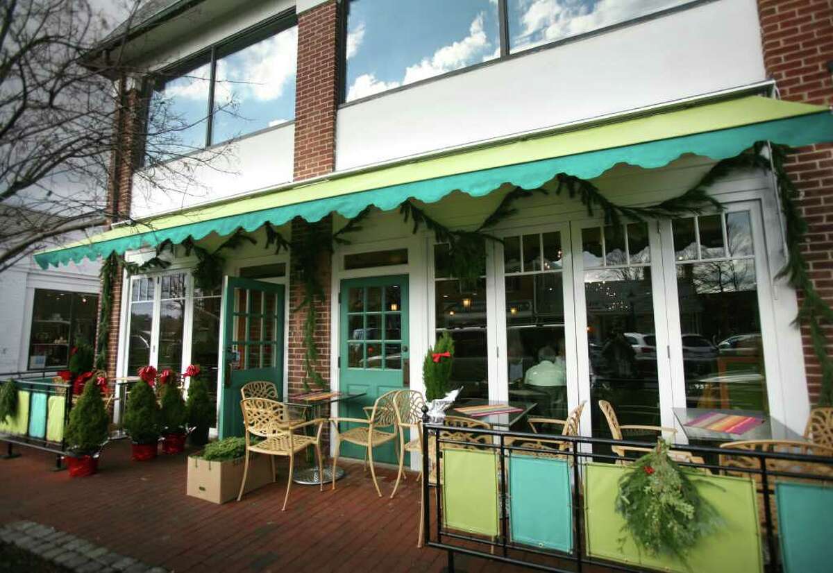 Chef Luis Good food in pleasing New Canaan setting