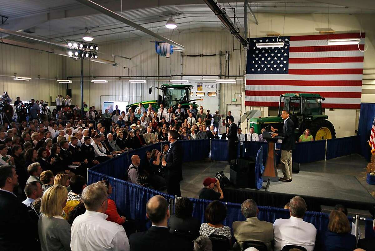 Obama visit takes attention from GOP field in Iowa